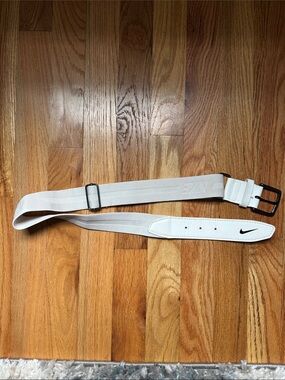 Nike White Belt